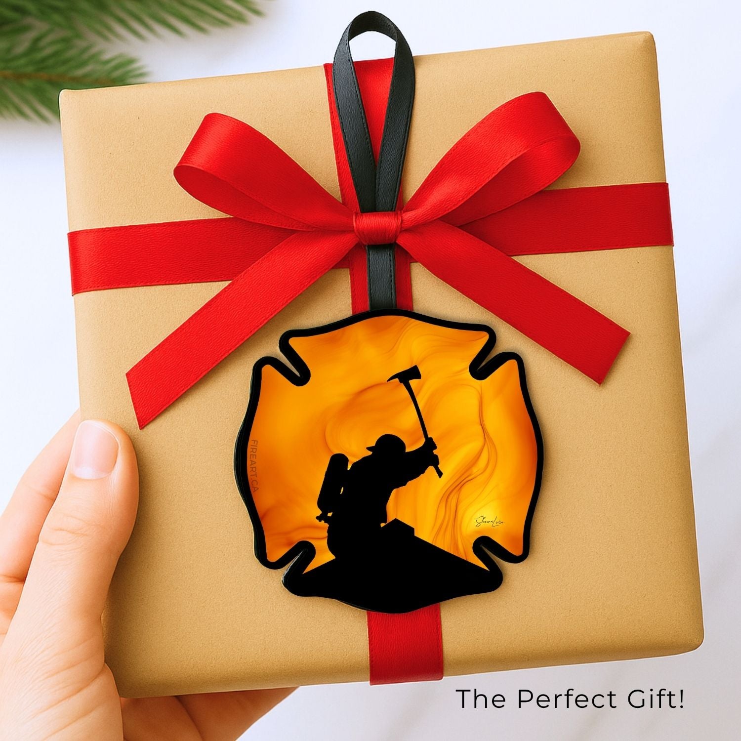 Making The Cut: 2-in-1 Ornament/Magnet